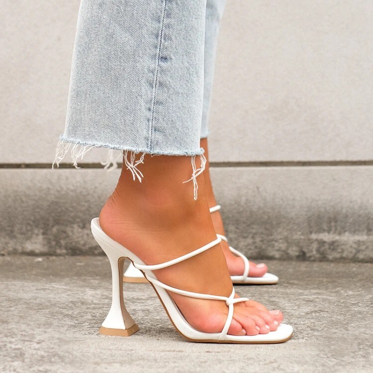 Europe and the United States cross-border summer new large size foreign trade spot stiletto heel fashion square toe high heels women's slippers Europe and the United States cross-border summer new large size foreign trade spot stiletto heel fashion square toe high heels women's slippers