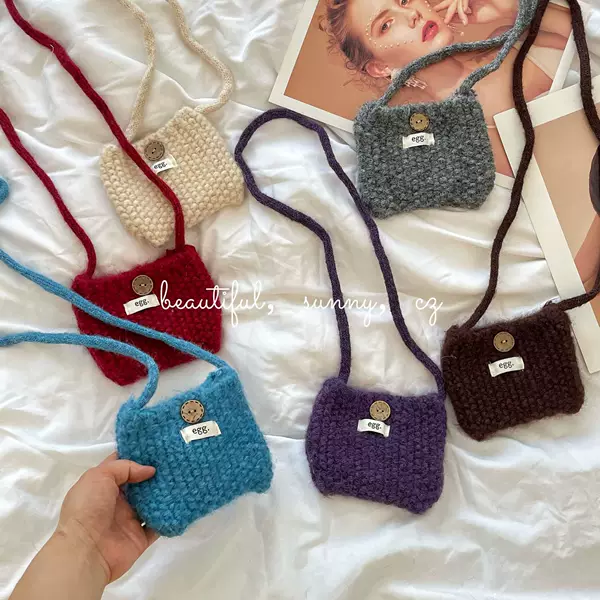 Korean-style knitted key bag, children's mini hanging bag, versatile design, woolen shoulder bag
