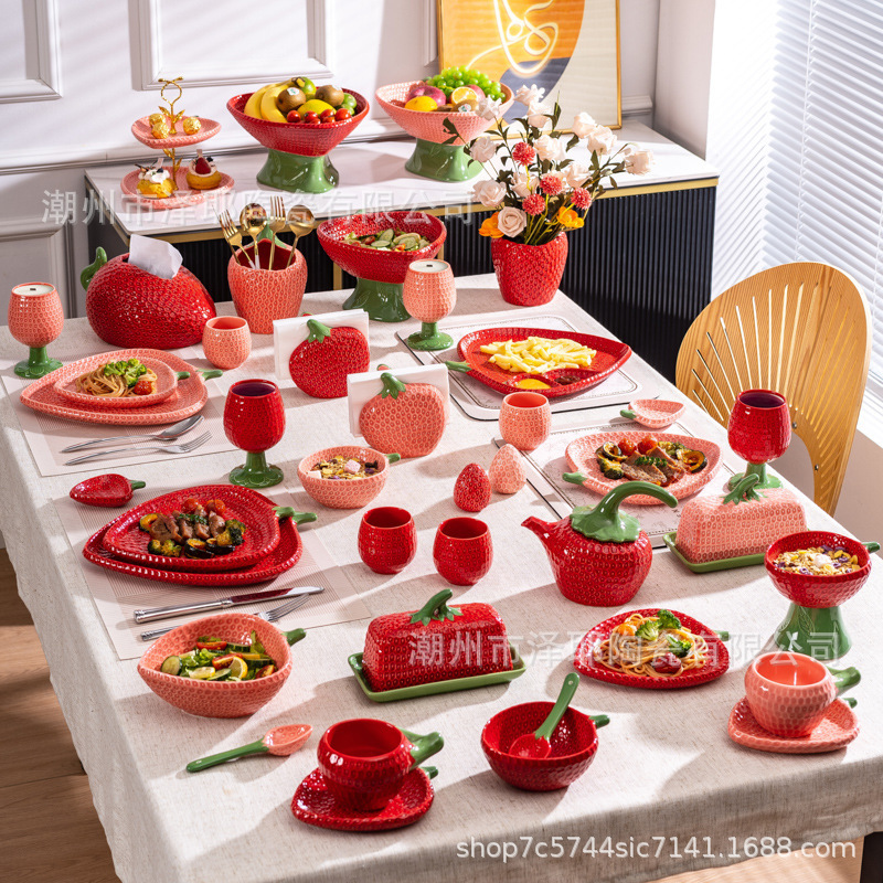 Underglaze color ceramic tableware high temperature firing household high color value tableware red pink strawberry creative party tableware Underglaze color ceramic tableware high temperature firing household high color value tableware red pink strawberry creative party tableware