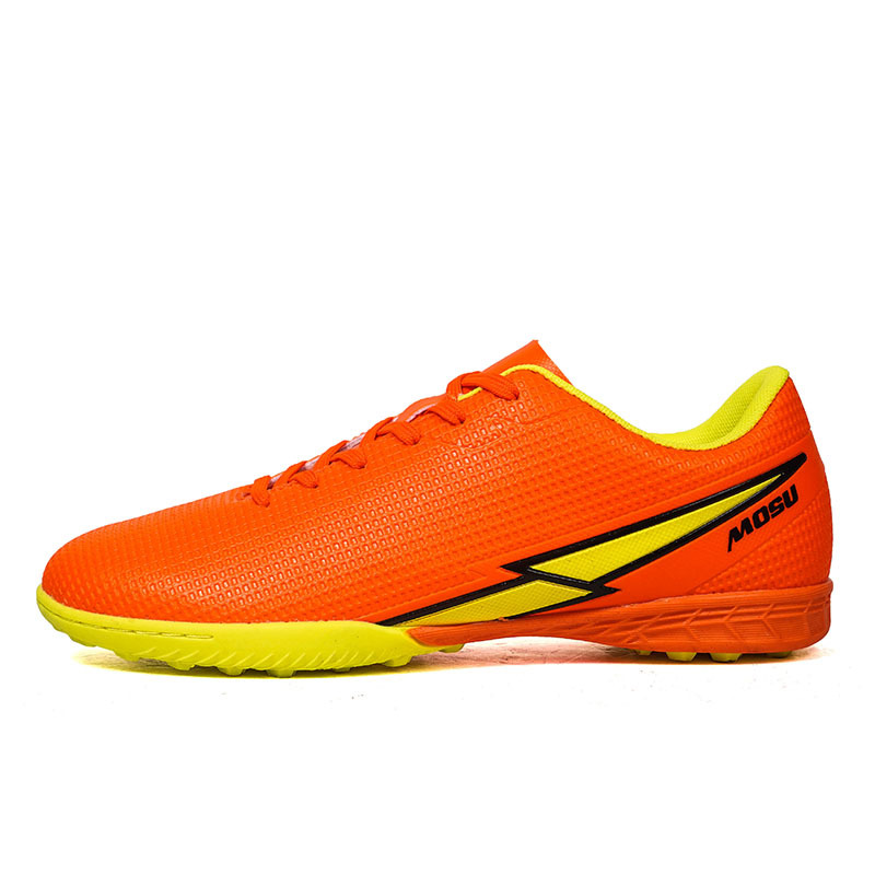 2025 nuevos zapatos de fútbol juveniles de clavos largos transfronterizos para hombres y mujeres fábrica de botas de fútbol