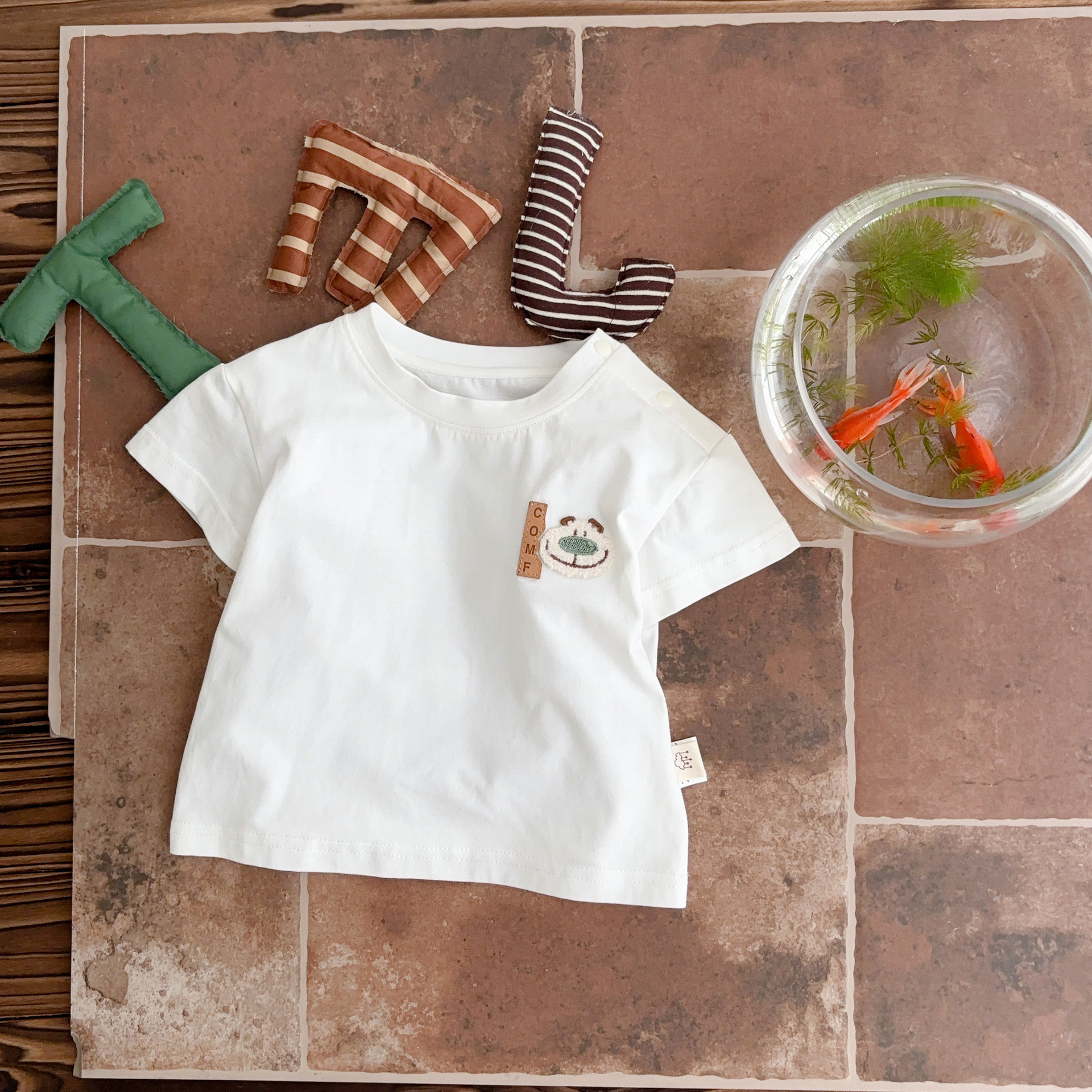 Ropa de verano para niños 2025 Youhe nuevo traje de bebé coreano para niños traje delgado de tres piezas de tratamiento suave