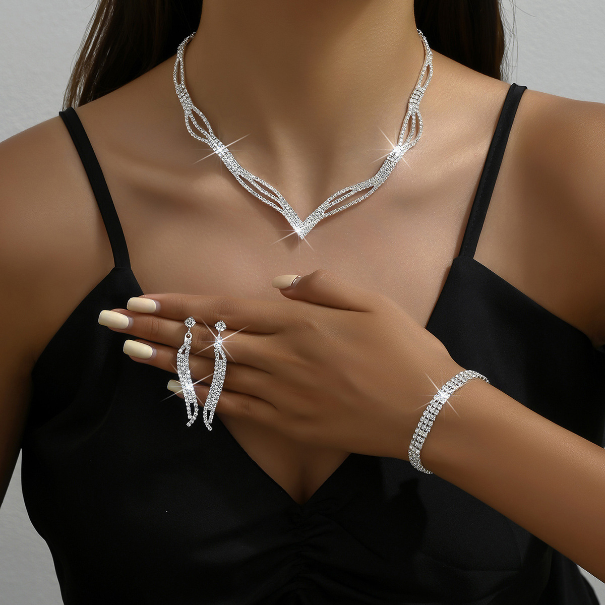 Collar de joyería nupcial al por mayor europeo y americano de tres piezas rhinestone garra cadena joyería traje e-commerce suministro