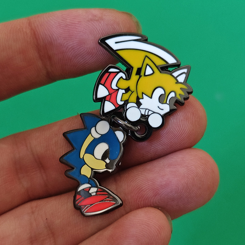 Sonic the Hedgehog Enamel Pin Hedgehog and Fox Metal Cartoon Brooch Shirt Collar Badge Decoration