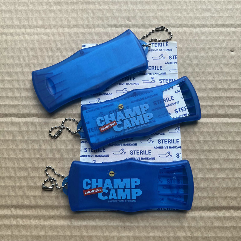 热销欧州 带珠链创口贴盒 抽取式便捷创可贴盒  可挂钥匙扣邦迪盒