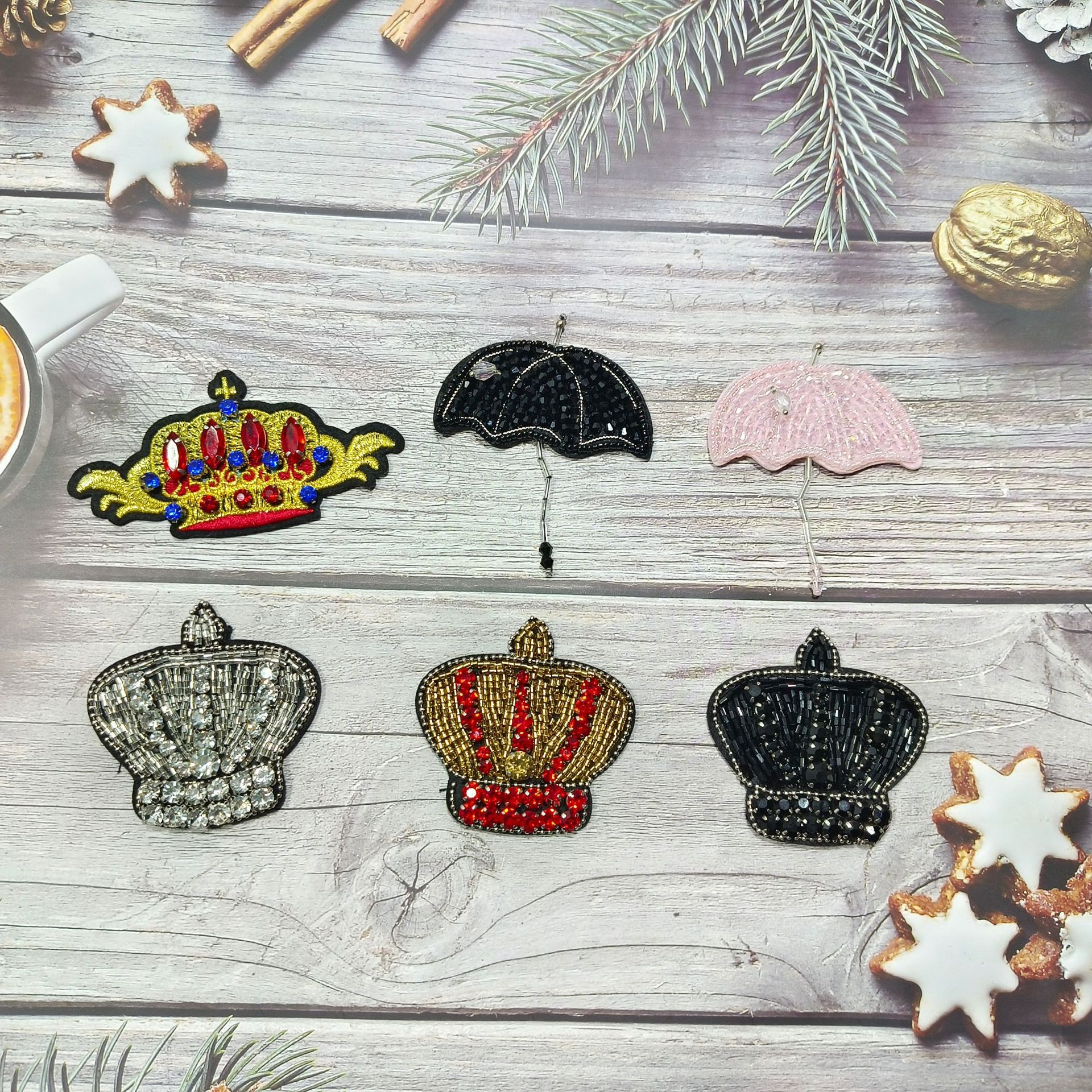 现货批发手工钉珠小香风皇冠雨伞布贴服装箱包配件装饰辅料补丁贴