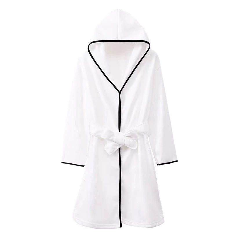 Полотенца можно носить, завернутые в полотенце