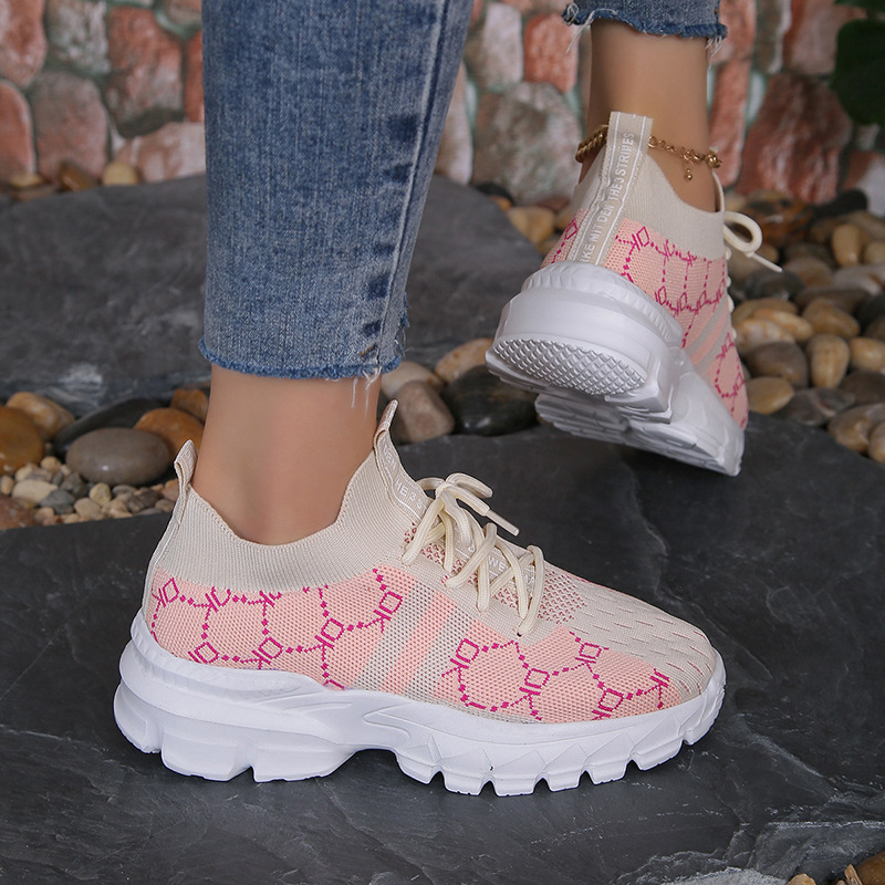 Sport Shoes Image 8