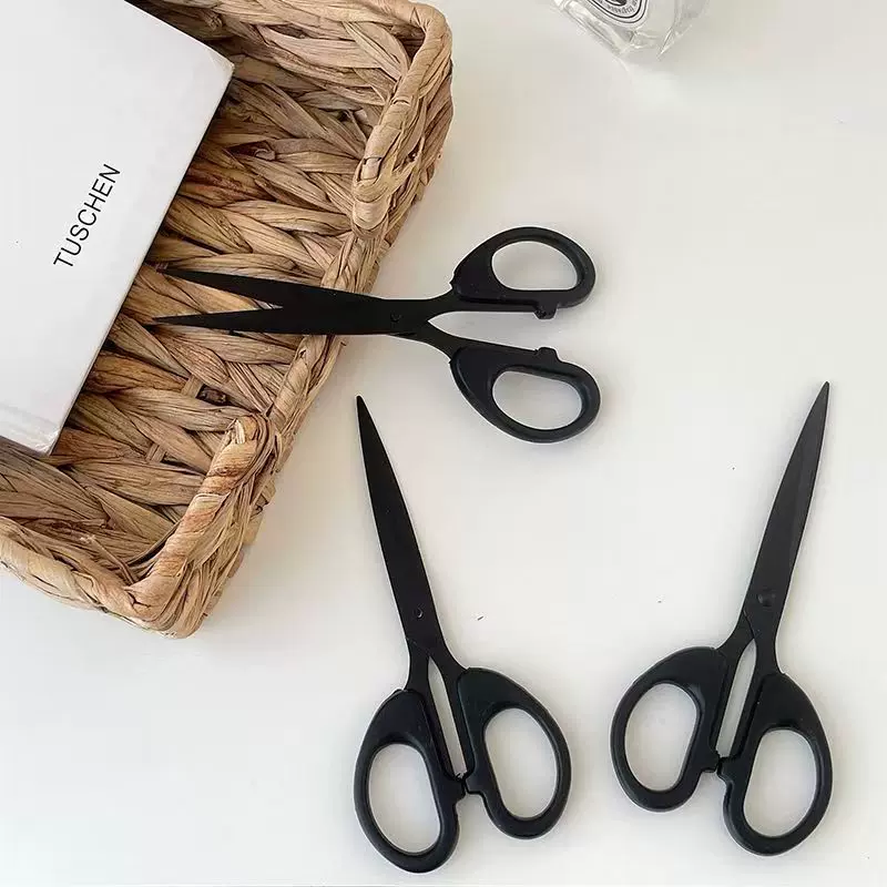 简约风格办公剪刀防粘不锈钢迷你学生发黑剪刀手工制作剪纸家用剪