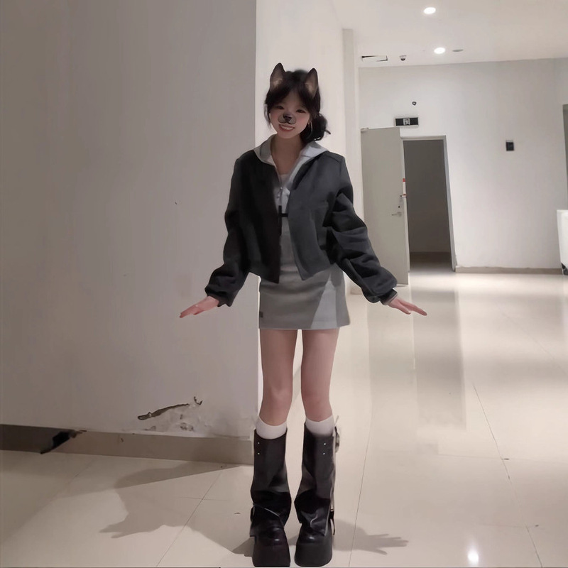 三件套【酷飒拽姐】2025新款秋冬灰色短款外套+运动短裙+卫衣上衣|undefined