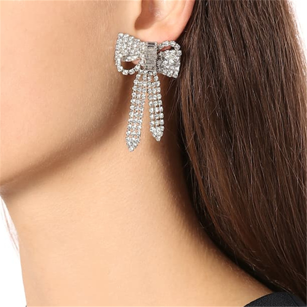 trend elegant earrings with bow
