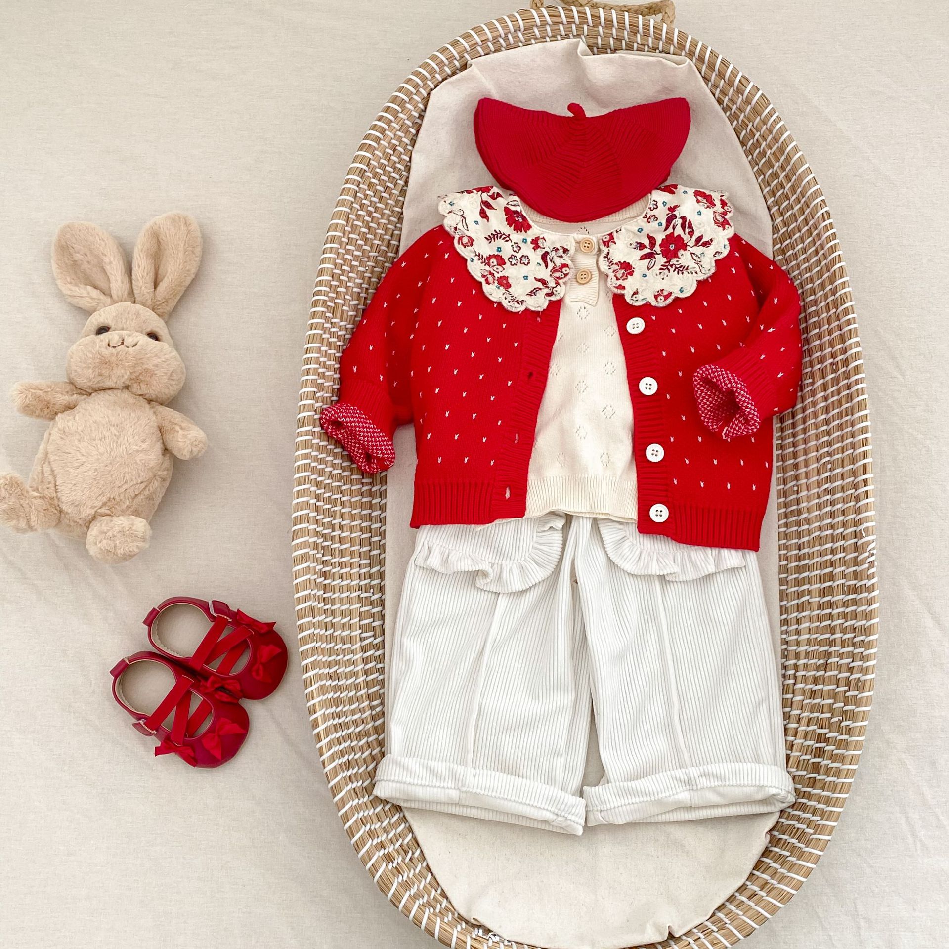 Autumn Children's Fashionable Sweet Baby Girl's Jacquard Red Knitted Coat Cardigan