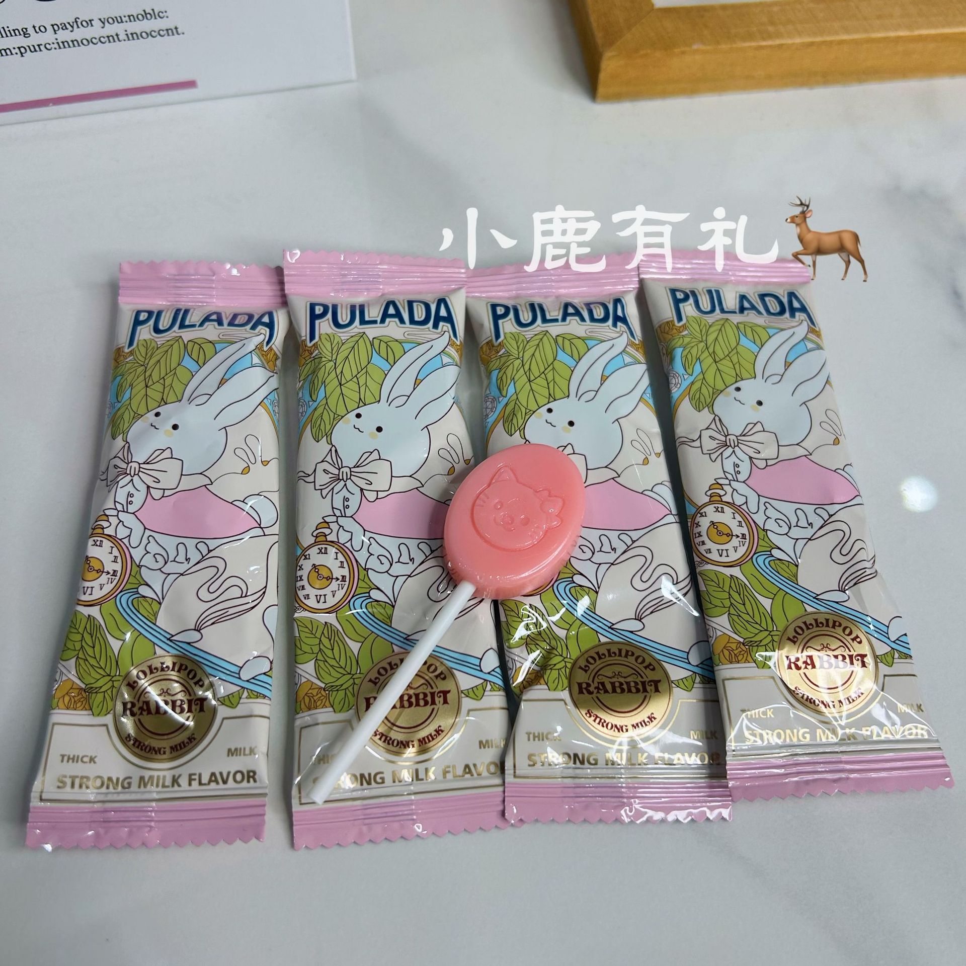 딸기맛 토끼 막대사탕(40개 정도 0.5kg개)