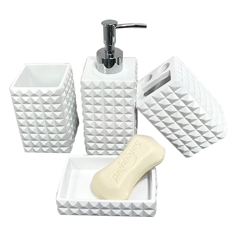 Productos de baño de resina moderna blanca pura cuatro piezas de baño modelo de baño decoración hotel baño conjunto de baño