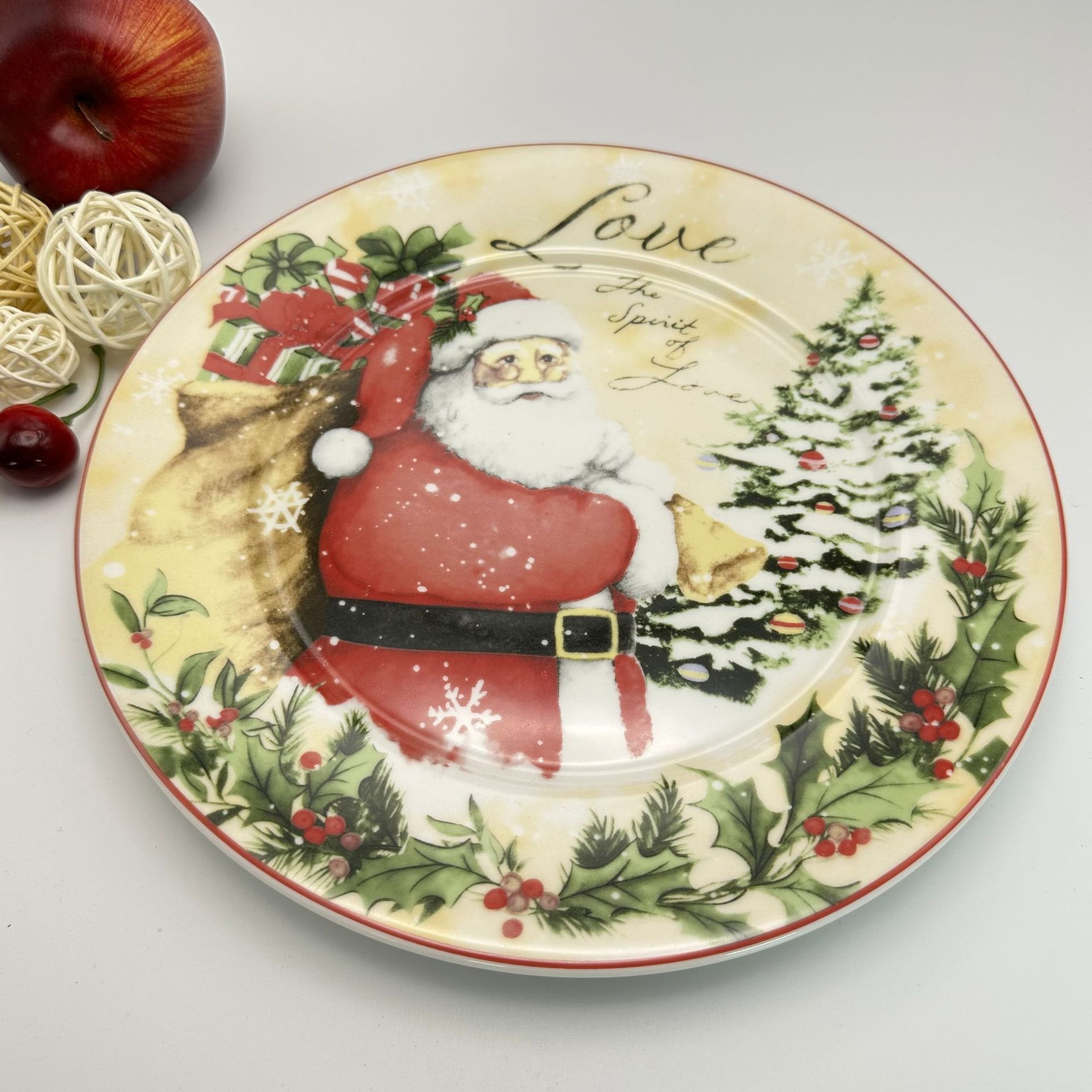 Christmas New 10 inch atmosphere Christmas ceramic cartoon high temperature environmentally friendly bowls and plates tableware_voghion.com