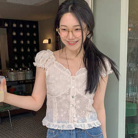 韩国chic夏季法式小性感木耳边V领刺绣提花微透百搭小个子衬衫女
