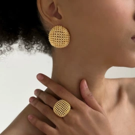 项链;戒指;耳环