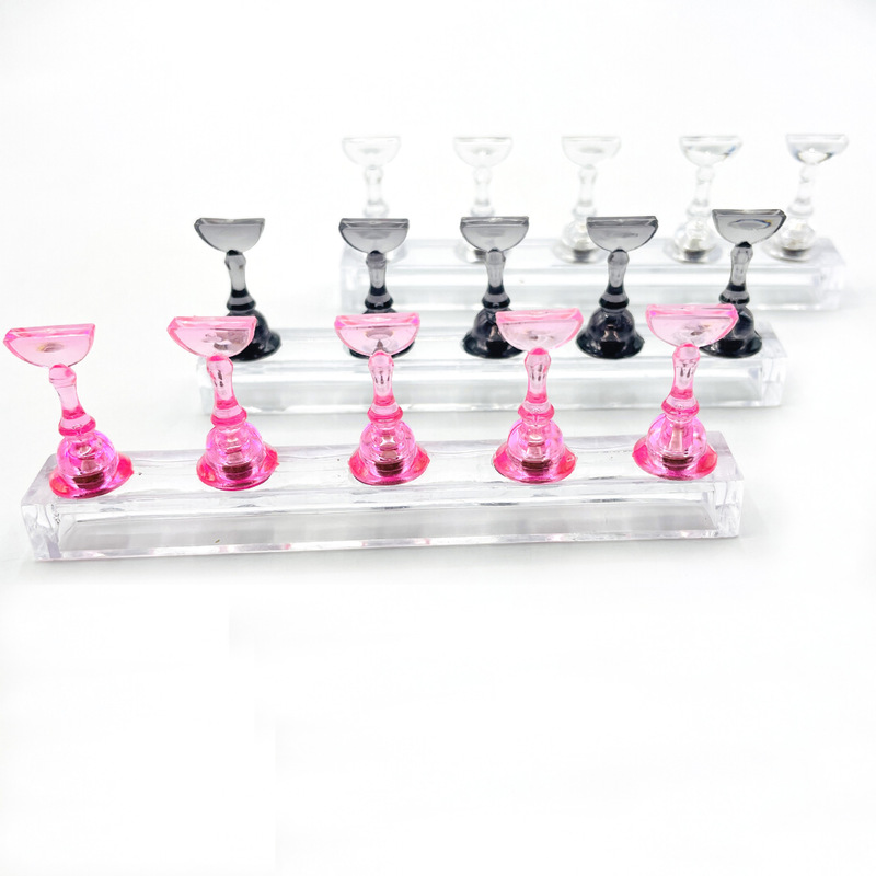 Nail Art Magnetic Chess Piece Nail Holder Practice Board Wearable Nail Stand Nail Polish Gel Design Display Stand
