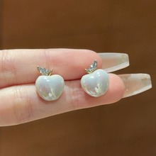 S925银针镶钻珍珠创意苹果耳环ins风小清新简约耳钉通勤小众耳饰