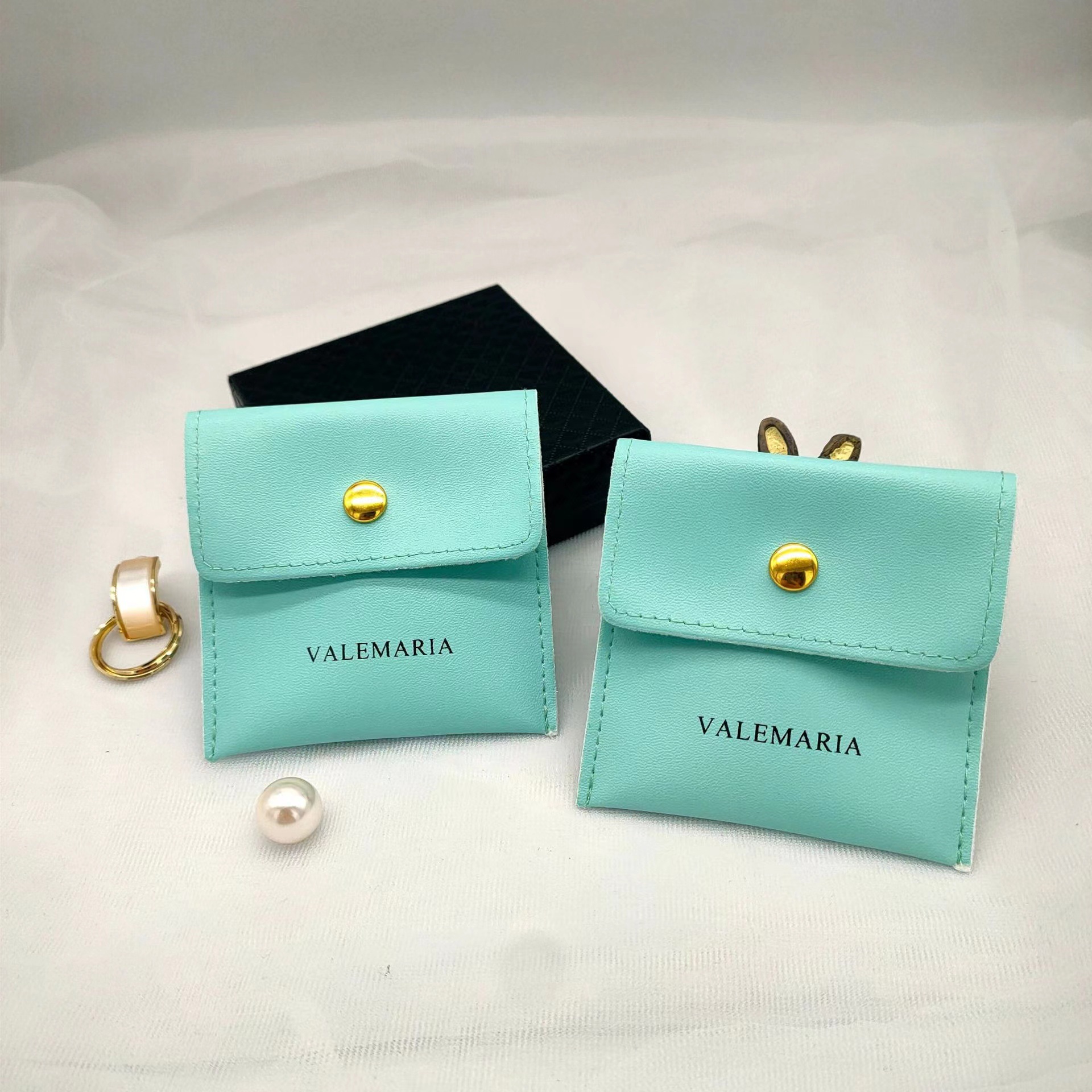 Factory Sales Buckle PU Leather Jewelry Ring Accessories Waterproof Flip Leather Bag Jewelry Accessories Buckle