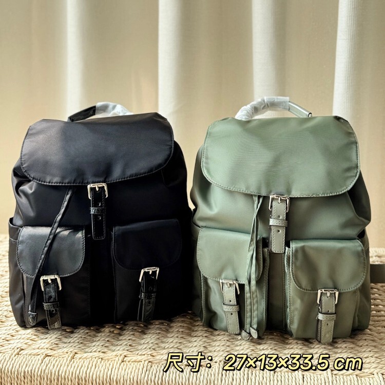 T's Flip-Top Shoulder Men's and Women's Nylon Waterproof Large-Capacity Outdoor Travel Backpack Casual Hiking Lightweight T's Flip-Top Shoulder Men's and Women's Nylon Waterproof Large-Capacity Outdoor Travel Backpack Casual Hiking Lightweight