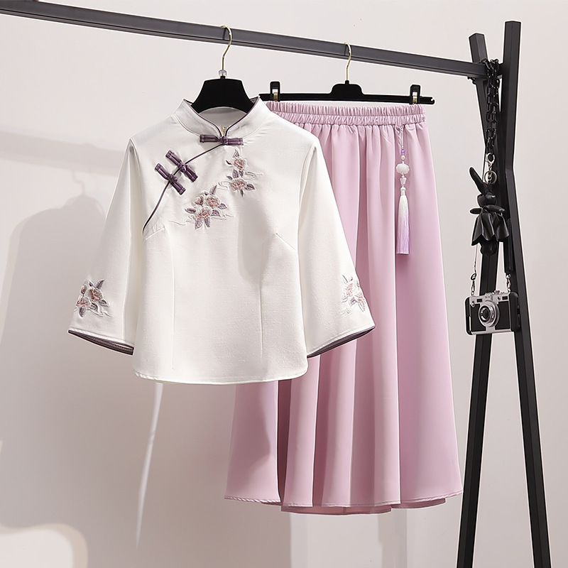 Ethnic Style Large Size Ancient Chinese Costume with Tassels, Chinese Style Retro Improved Cheongsam Suit for Women, Chinese Health Clothing, Tang Style