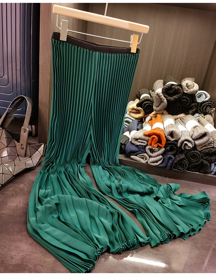 Quần culottes nữ ống rộng cạp cao, chất liệu mỏng nhẹ, phong cách xếp ly phối màu, form suông rộng thoải mái — màu đen, màu trắng, màu xanh đậm, xanh lá cây chi tiết 5