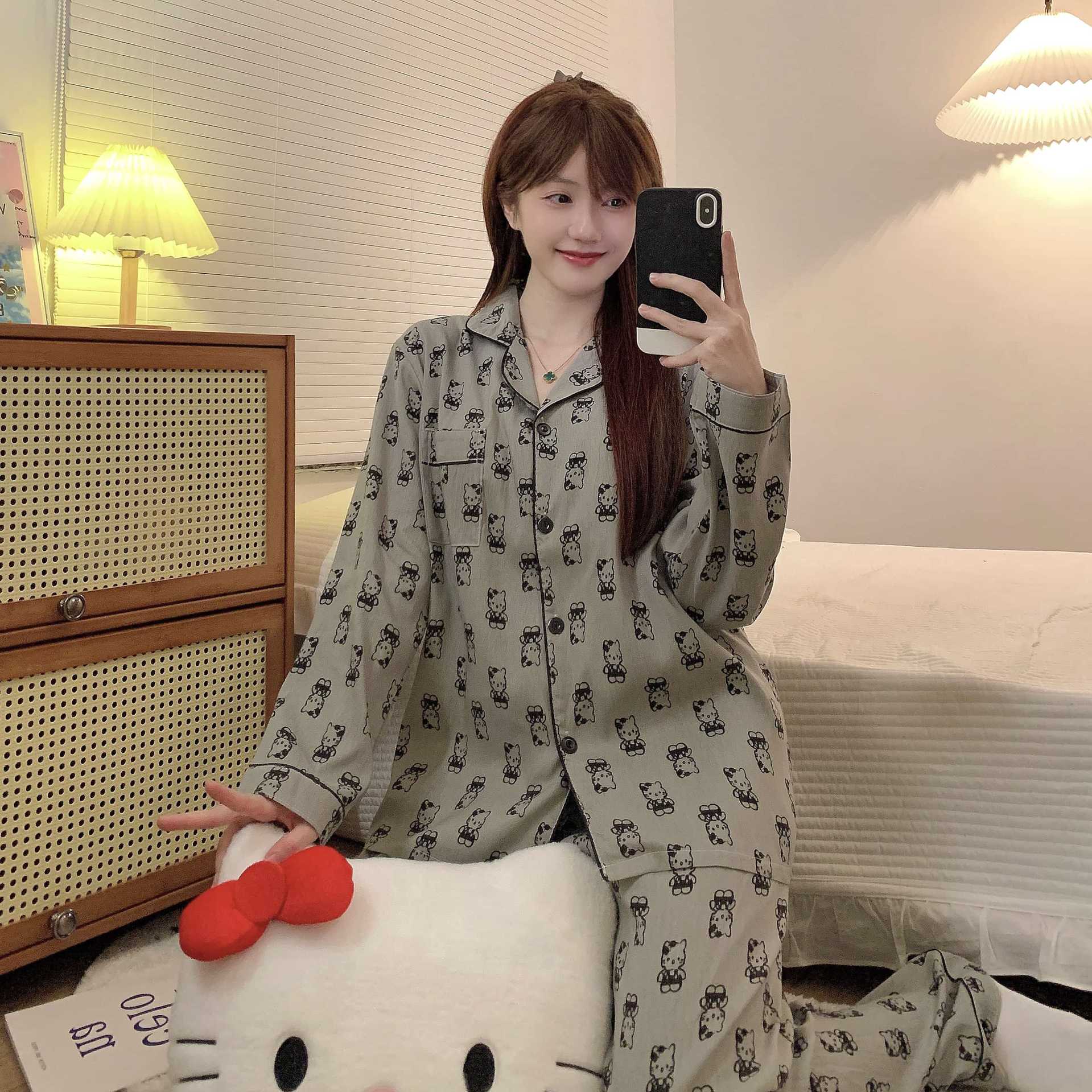 Pijamas al por mayor transfronterizos de primavera y otoño nubes de algodón pantalones de manga larga cardigans lindos con cojín de pecho se pueden usar ropa de hogar