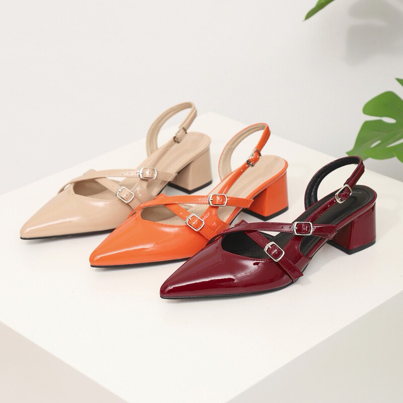 2025 Women's Chunky Heel Pointed Toe Open Shoes Patent Leather Daily Breathable Strap High Heel Sandals Commuting Style Women's Mid-Heel