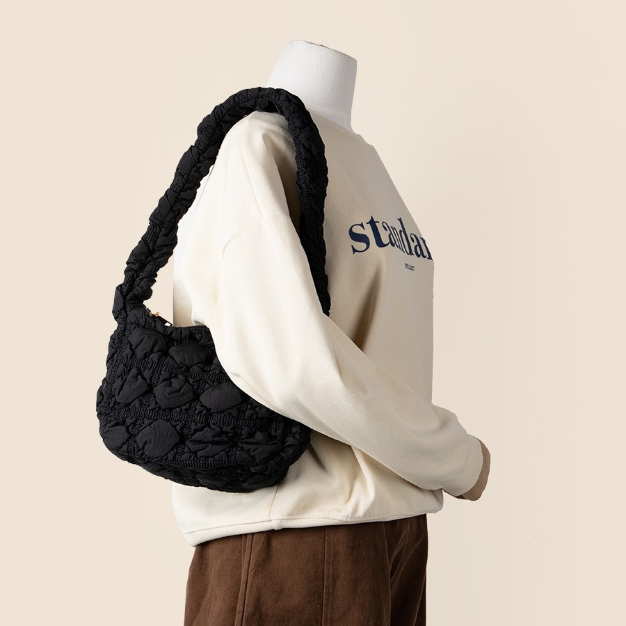 Small Korean lightweight autumn and winter shoulder with high-end feel, solid color diamond grid cotton clothing bag,_voghion.com