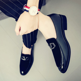 ƤЬ���＾Ӣ���̄����bСƤЬ��ʿ�������e����Ьҹ��l�͎���Ь