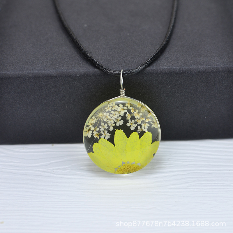 흰색 레이스 + 노란색 크리스탈 국화