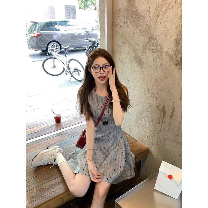 学院风圆领无袖收腰显瘦连衣裙女夏季法式灰色短款气质背心A字裙|undefined