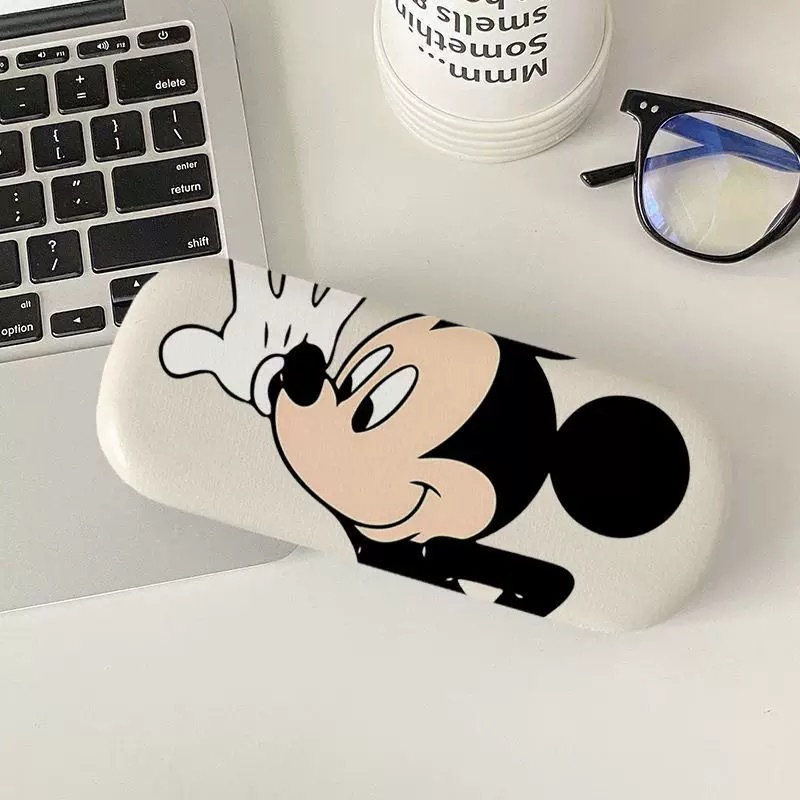 New Mickey Glasses Box Anti-pressure Drop-resistant Large Capacity Portable Cartoon Creative Cute Proximity Mirror Box New Mickey Glasses Box Anti-pressure Drop-resistant Large Capacity Portable Cartoon Creative Cute Proximity Mirror Box