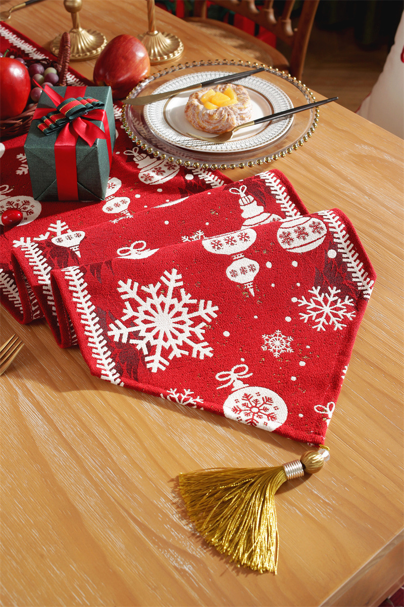 Drapeau de table de noël en jacquard teint en fil, flocon de neige, chapeau de noël, nappe à pampilles, décoration, couverture de drapeau de chevet_voghion.com