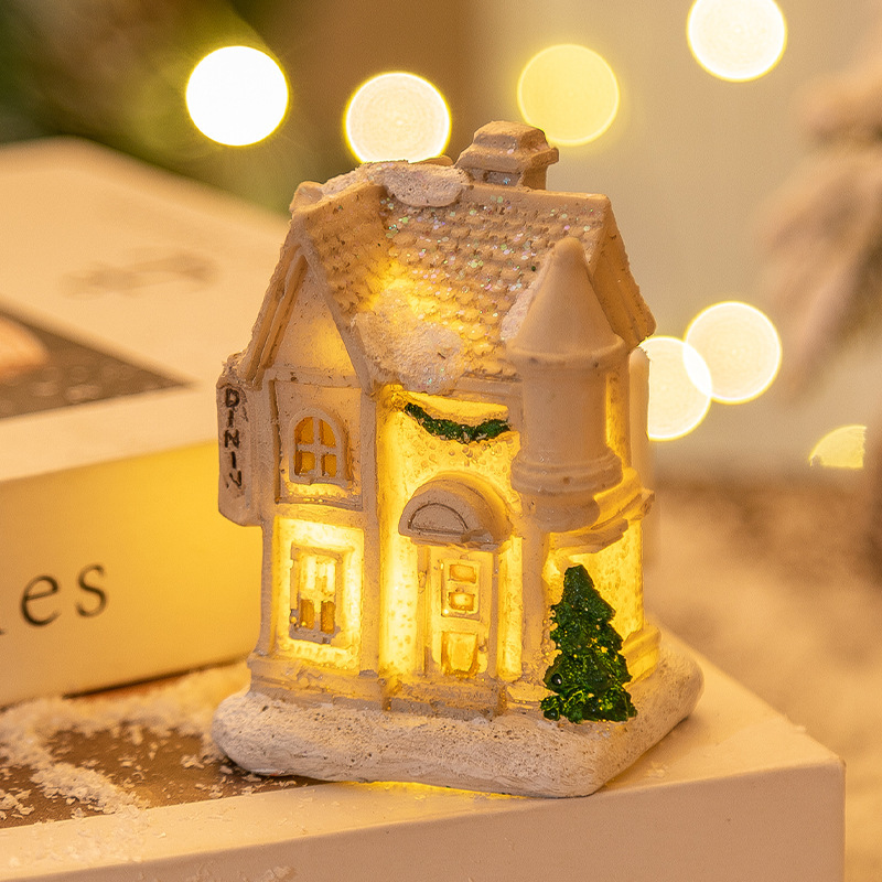 クリスマス新作装飾樹脂製ライト付きミニハウス クリスマスマイクロランドスケープ レトロ装飾置物ギフトライト|undefined
