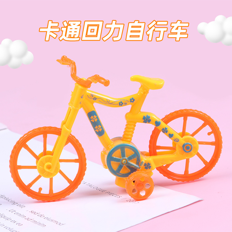 Bicicleta de retroceso de color creativo Mini dibujos animados para niños Bicicleta de retroceso Juguete de motocicleta Regalo de jardín de infantes