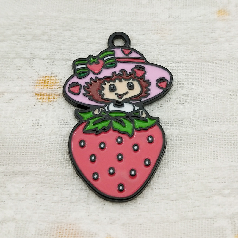 卡通欧美热销草莓女孩 DIY饰品配件合金滴油吊坠钥匙扣耳环挂件|undefined