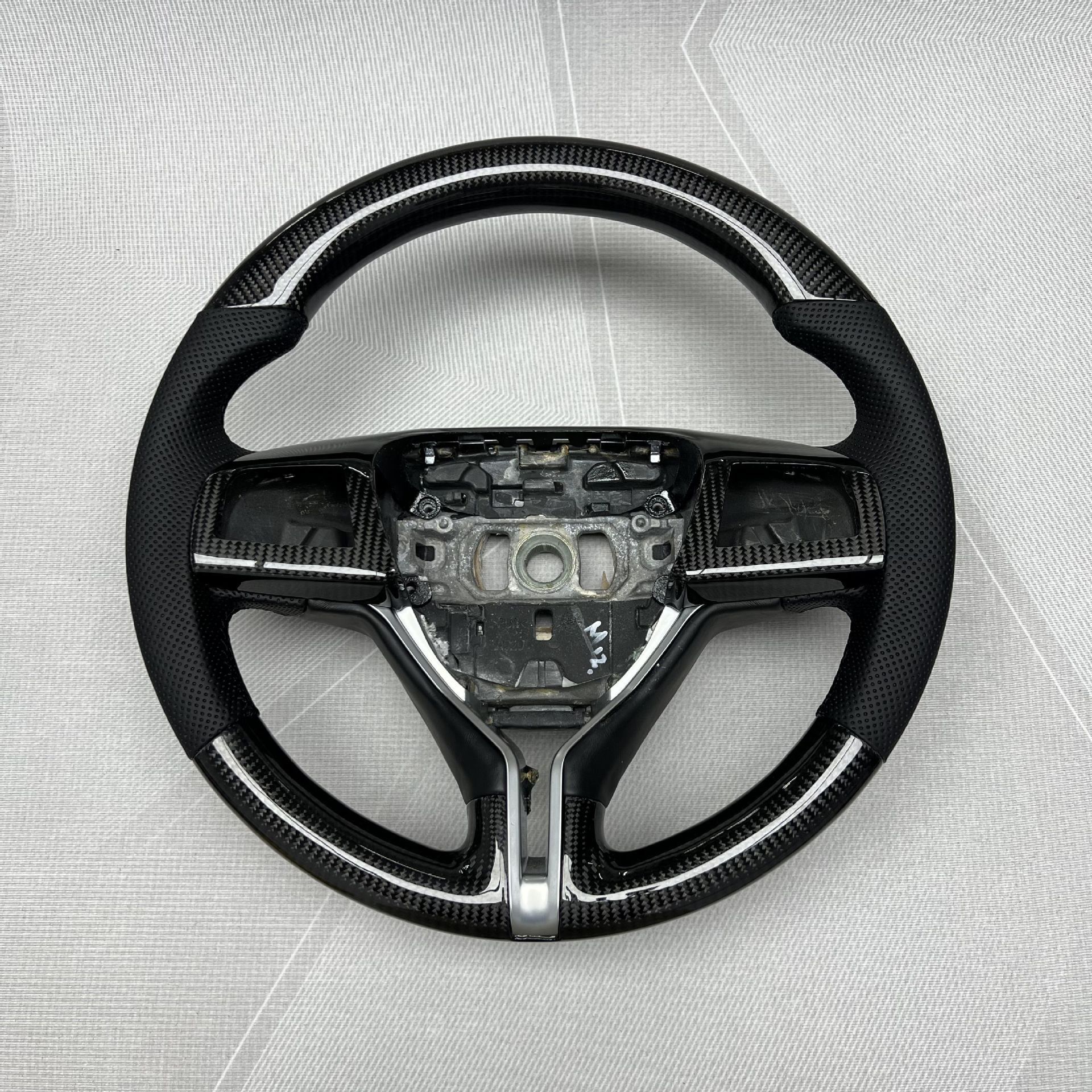 Car Steering Wheel Customization Suitable for Maserati Ghibli Carbon Fiber Flat-Bottom Steering Wheel Modification