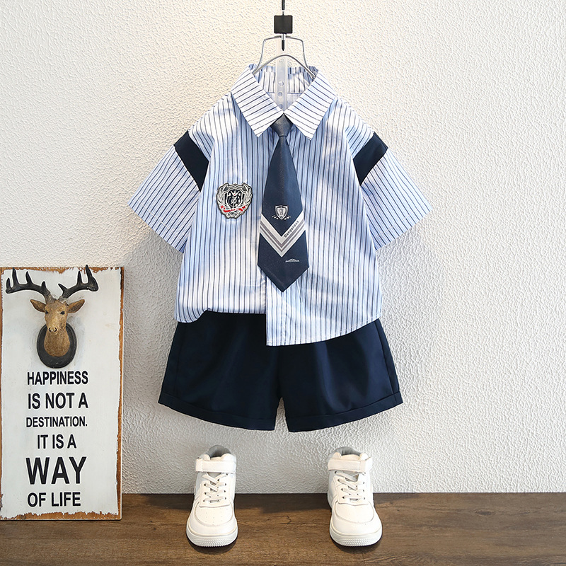 7828 Traje de camisa para niños Traje de rendimiento de estilo universitario de verano Uniforme de clase de jardín de infantes Uniforme escolar para niñas Fotos de graduación Ropa para niños