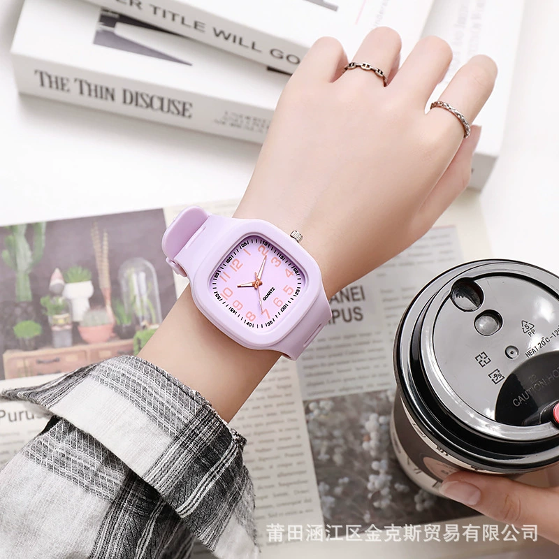 Square quartz watch, unisex, simple elegant design, silicone strap, lightweight