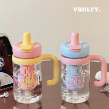 �ļ���ͨ���������ϱ����ֵ��ˮ���x���ܱ��ɐ�Ů�������yˮ��