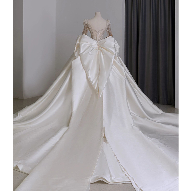 Vestido de novia de manga larga estilo princesa francesa 2026, nuevo modelo con cola grande, estilo corte vintage, elaboración artesanal, sensación de alta gama. image 7