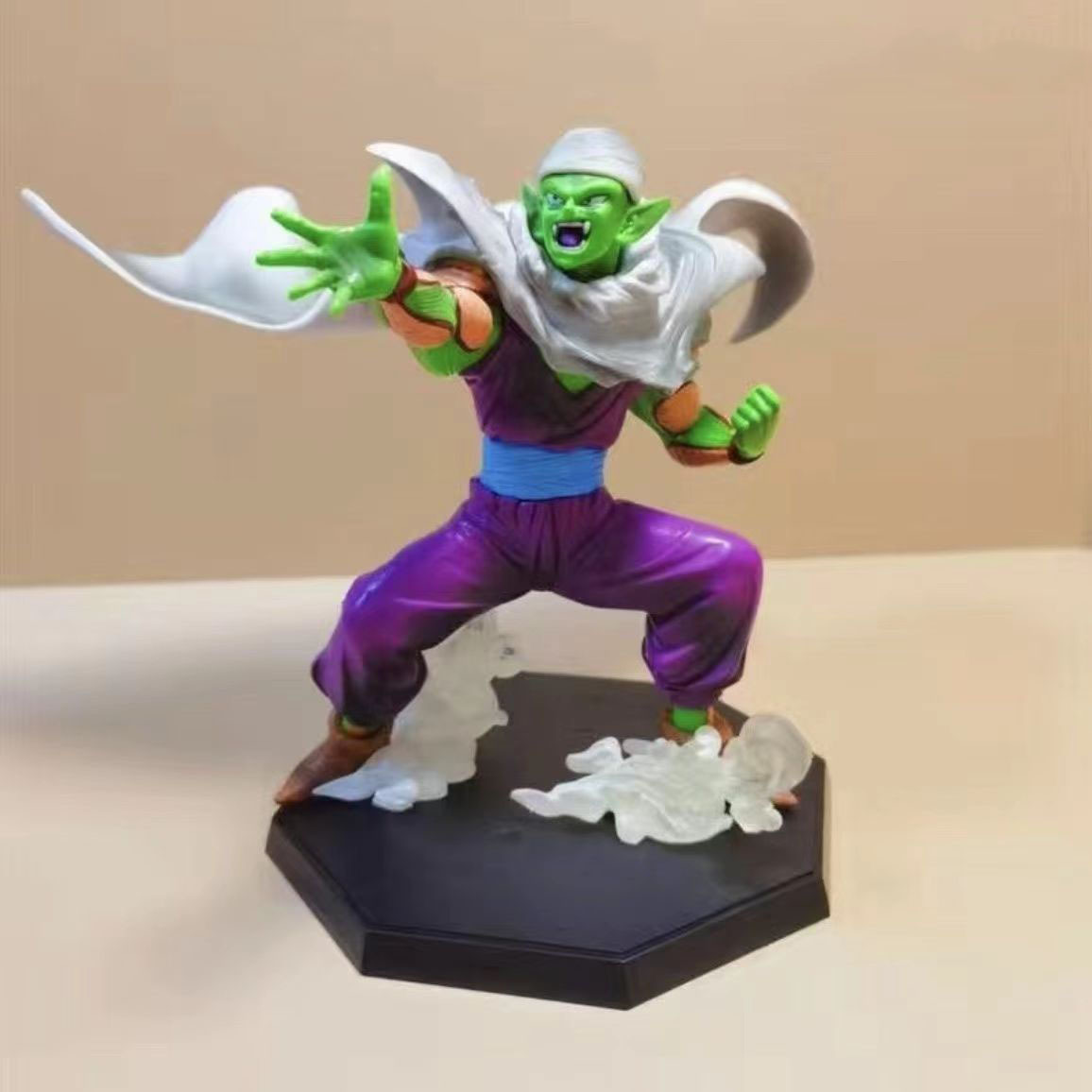 Adornos de mano alrededor de Dragon Ball transfronterizos Monkey King Goufan Vegeta Piccolo Lanqi Modelo de animación