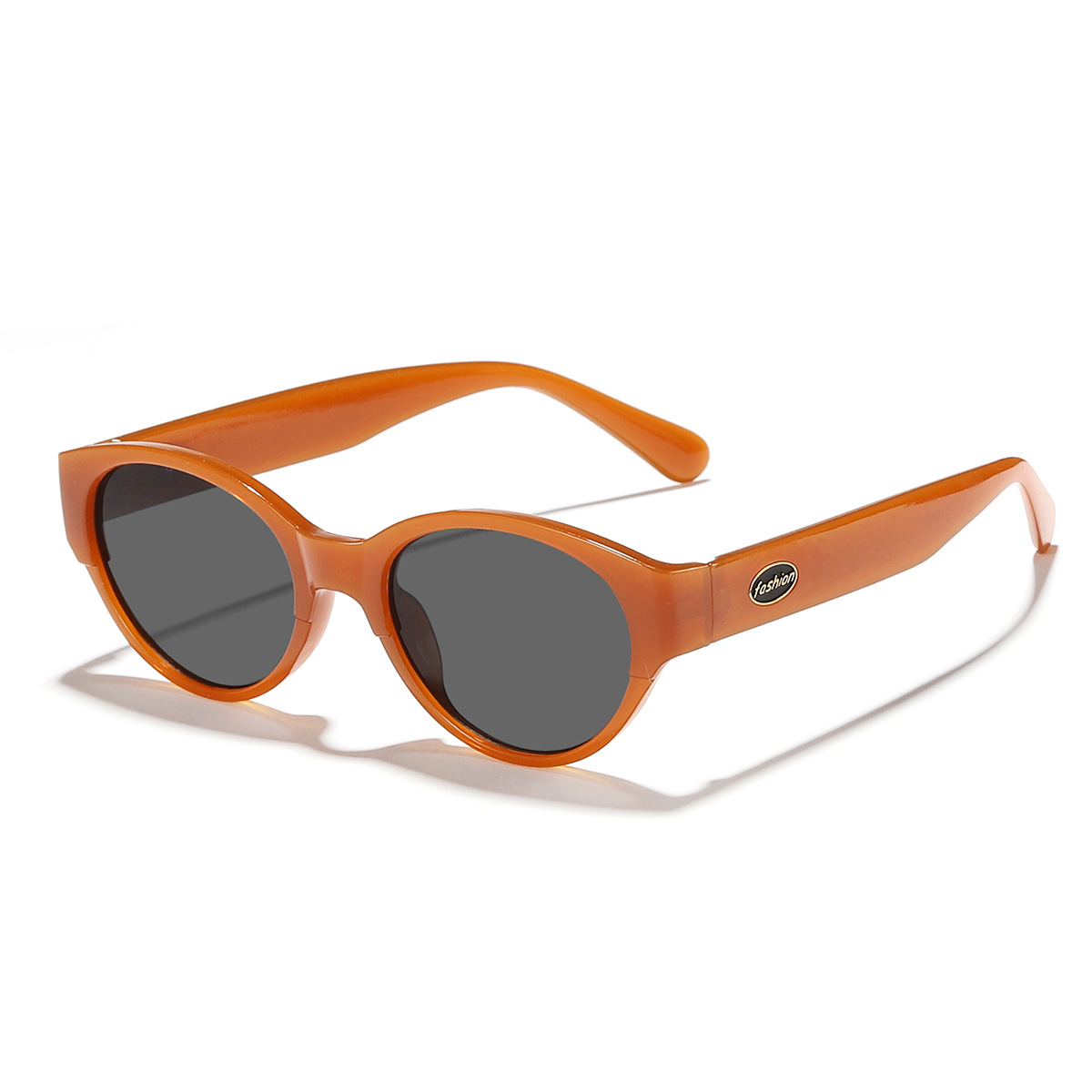 Nuevo estilo de alto grado Oval CAT EYE personalidad gafas de sol de moda cara simple pequeño desgaste esencial gafas de sol