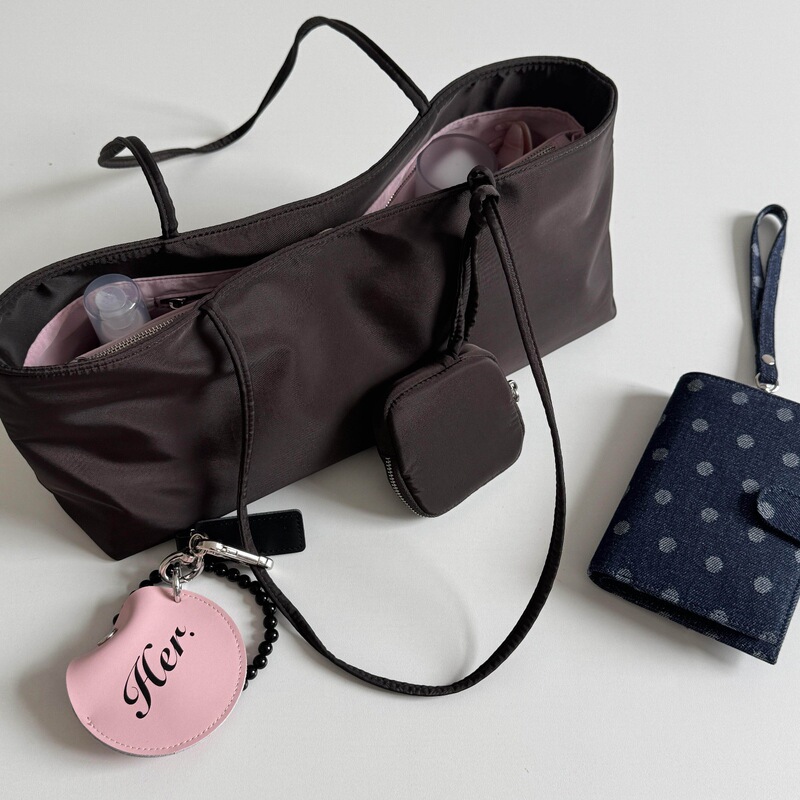 2026 New Summer Style Casual Versatile Commuter Lightweight Large-Capacity Underarm Shoulder Tote Nylon Baguette Tote Bag 2026 New Summer Style Casual Versatile Commuter Lightweight Large-Capacity Underarm Shoulder Tote Nylon Baguette Tote Bag