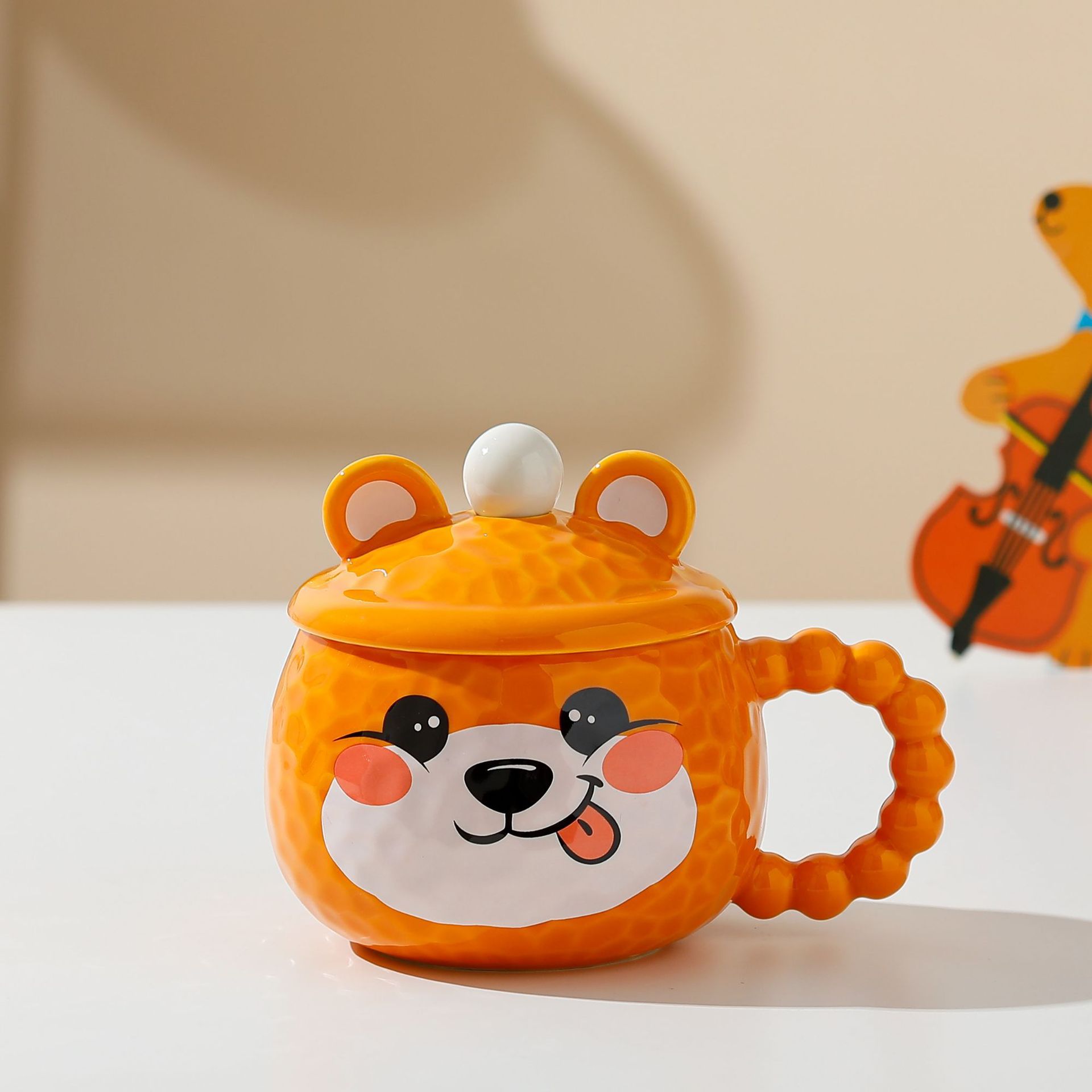 Taza de cerámica de animales lindos Taza de agua para estudiantes de temporada escolar Taza de dibujos animados con cuchara para parejas Taza de agua de alto valor