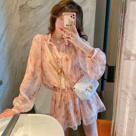 早秋粉色碎花装套装裙子女两件套洋气网红气质秋装2024年新款女