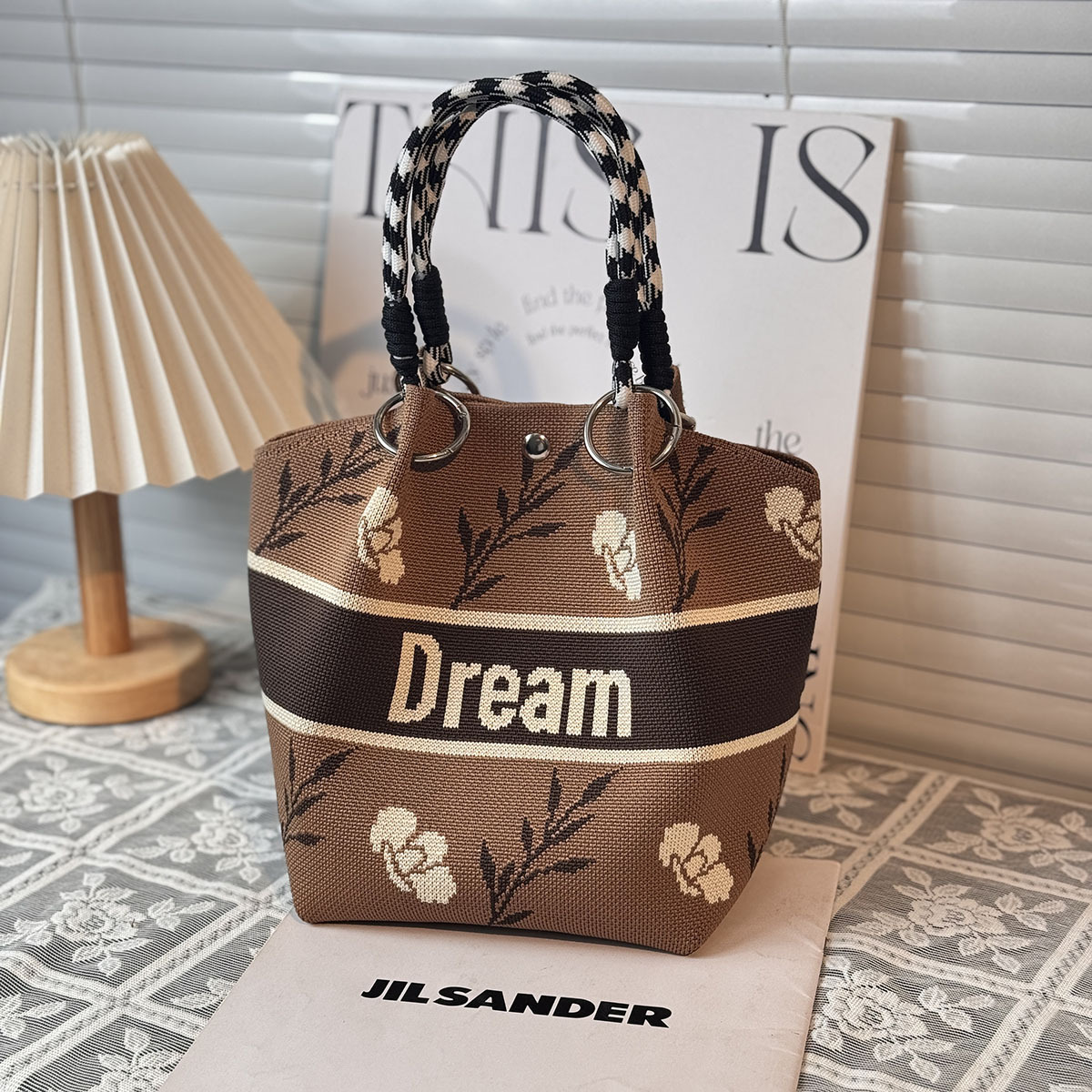 ニットハンドバッグ、ニッチデザインバケットバッグ、トートバッグ、ハンドバッグ、カジュアルで多用途なショルダーバッグ、ニットポータブルバッグ