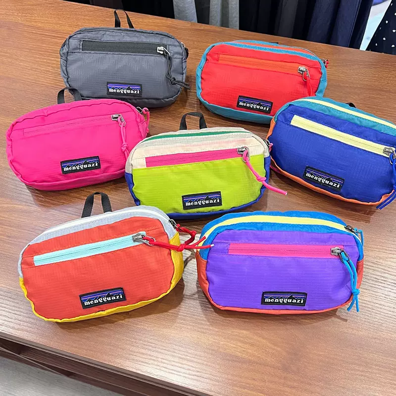 潮酷儿童包包新款户外迷你小腰包学生百搭拼色手机包男女宝宝胸包