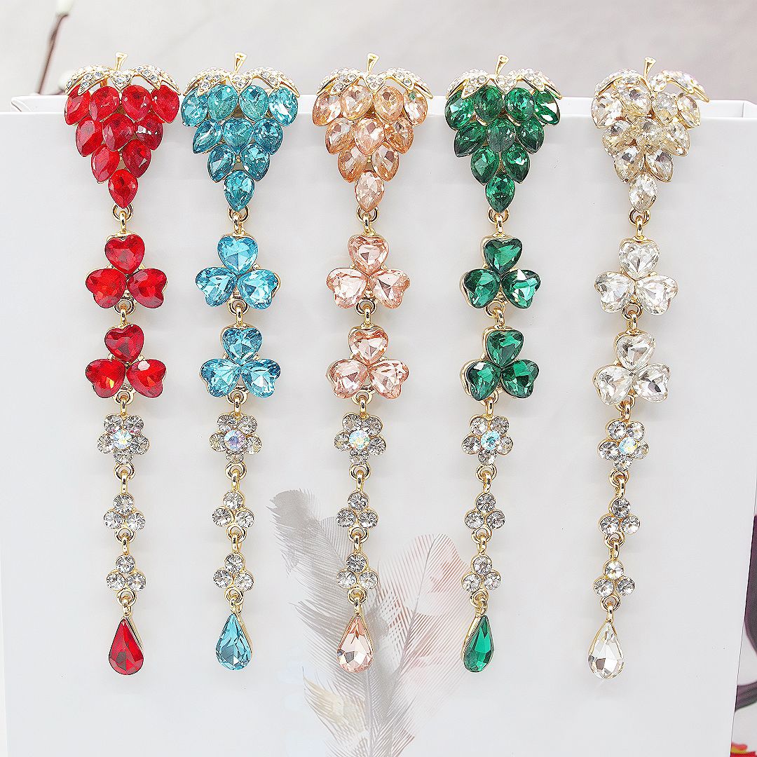 Grape Crystal Inlaid Neck Pin, Brooch, Fashionable Extra Long Pendant Pin, Scarf Scarf Pin, Jewelry Gift